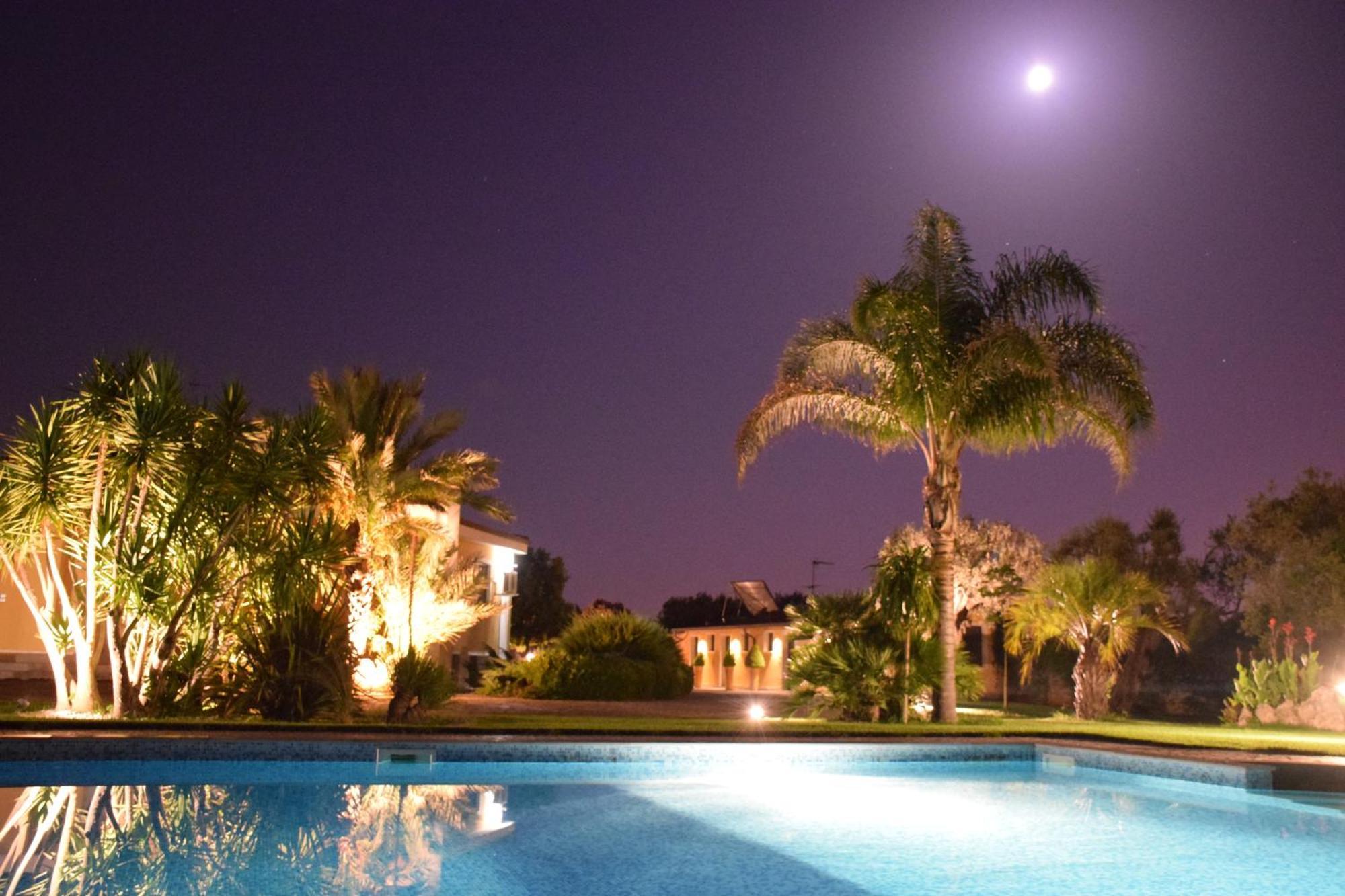 B&B Quattrostelle Cavallino di Lecce Exteriör bild