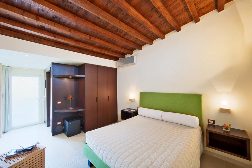 B&B Quattrostelle Cavallino di Lecce Exteriör bild