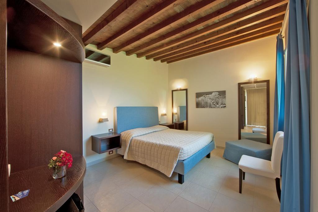B&B Quattrostelle Cavallino di Lecce Exteriör bild